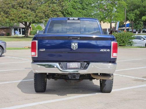 True Blue Pearlcoat 2016 RAM 2500 Laramie