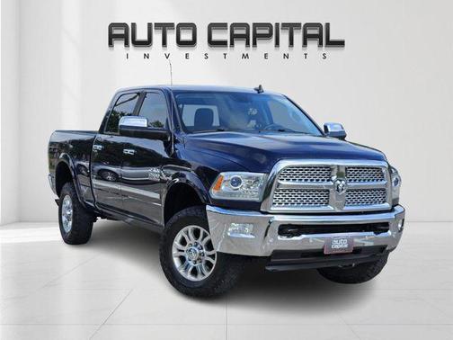True Blue Pearlcoat 2016 RAM 2500 Laramie