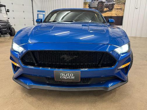 2020 Ford Mustang EcoBoost