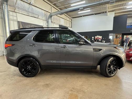 2017 Land Rover Discovery HSE LUXURY