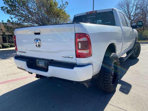 2023 RAM 2500 Laramie Crew Cab 4x4 6'4' Box