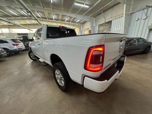 2023 RAM 2500 Laramie Crew Cab 4x4 6'4' Box