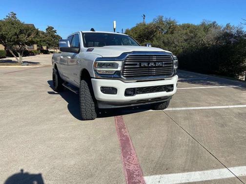 2023 RAM 2500 Laramie Crew Cab 4x4 6'4' Box