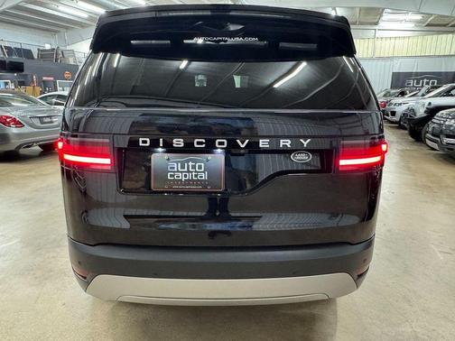 2023 Land Rover Discovery P300 S