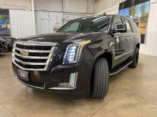 2017 Cadillac Escalade Luxury