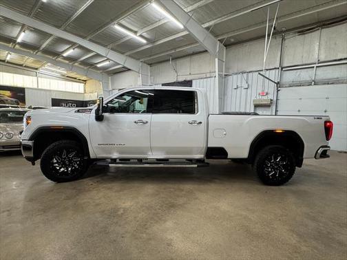 2021 GMC Sierra 2500 SLT