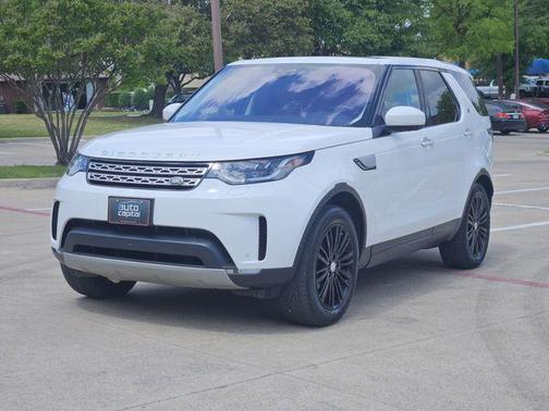 White 2018 Land Rover Discovery HSE LUXURY