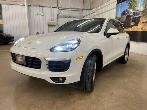 2016 Porsche Cayenne Cayenne