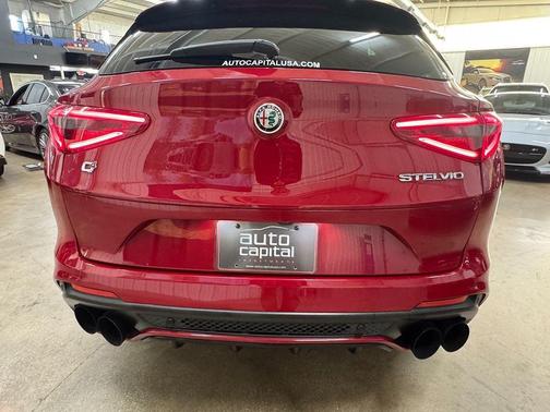 2018 Alfa Romeo Stelvio Ti Sport