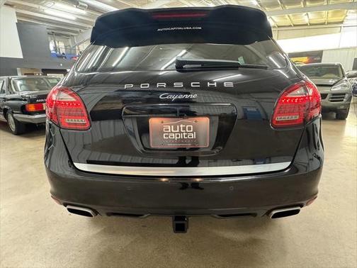 2011 Porsche Cayenne Base