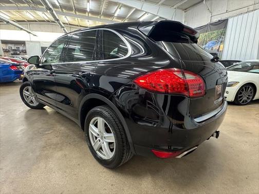 2011 Porsche Cayenne Base