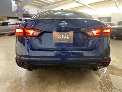 2023 Nissan Altima SR FWD