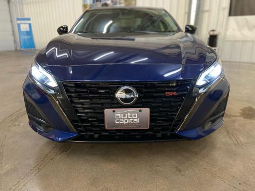 2023 Nissan Altima SR FWD