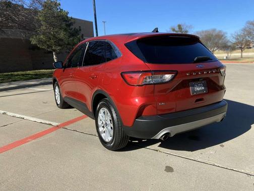 2021 Ford Escape SE
