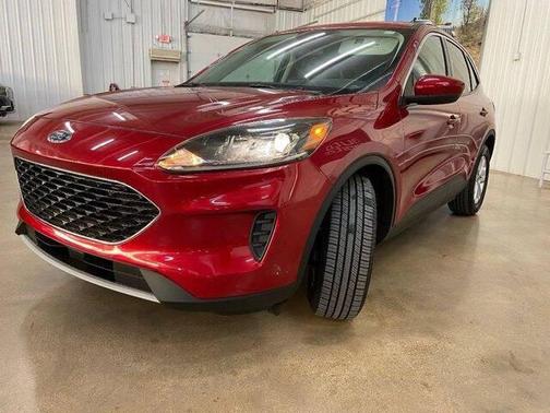 Rapid Red Metallic Tinted Clearcoat 2021 Ford Escape SE