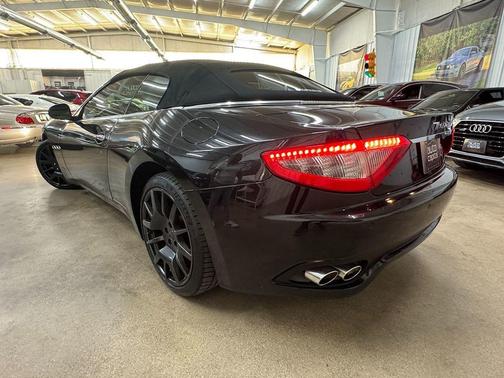 2012 Maserati GranTurismo Base