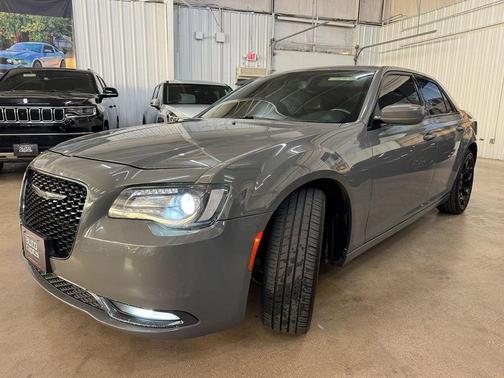 2019 Chrysler 300 S