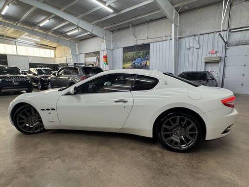 White 2010 Maserati GranTurismo S