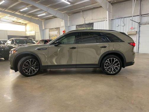 2025 Mazda CX-70 PHEV Premium Package