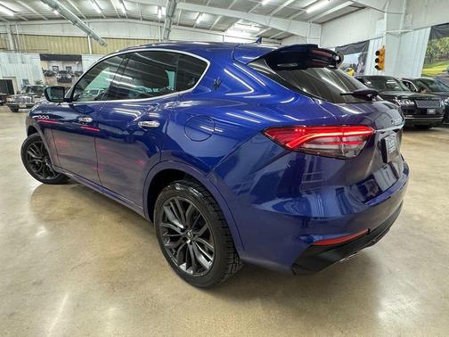 2022 Maserati Levante Modena