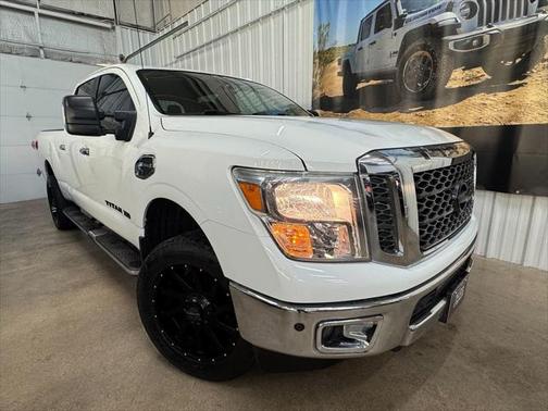 2017 Nissan Titan XD SV