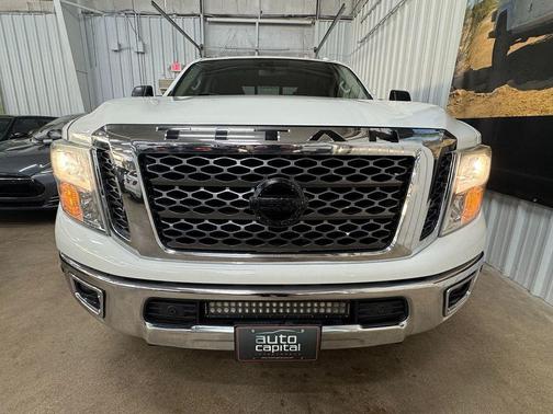 2017 Nissan Titan XD SV