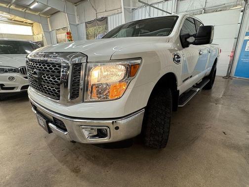 2017 Nissan Titan XD SV
