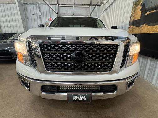 2017 Nissan Titan XD SV