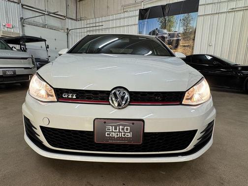2015 Volkswagen Golf GTI 2.0T S 4-Door