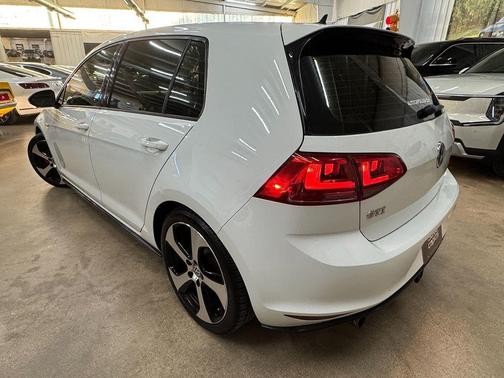 2015 Volkswagen Golf GTI 2.0T S 4-Door