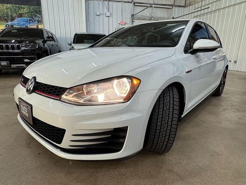 2015 Volkswagen Golf GTI 2.0T S 4-Door