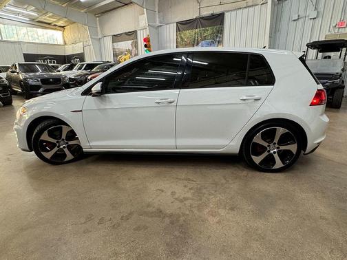 2015 Volkswagen Golf GTI 2.0T S 4-Door