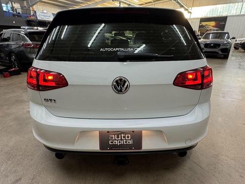 2015 Volkswagen Golf GTI 2.0T S 4-Door