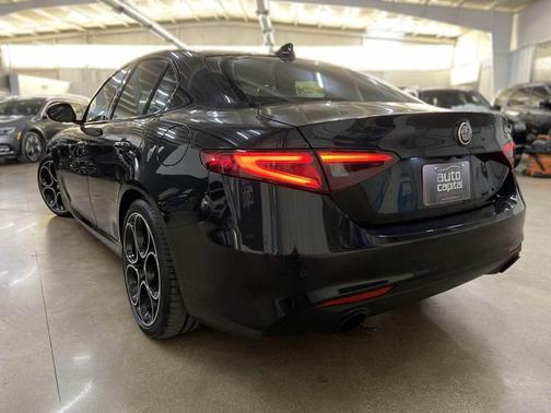 2022 Alfa Romeo Giulia Ti