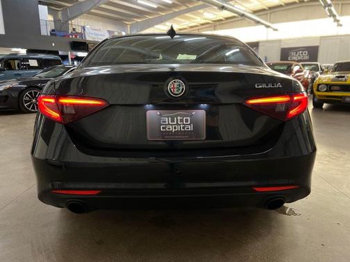 2022 Alfa Romeo Giulia Ti