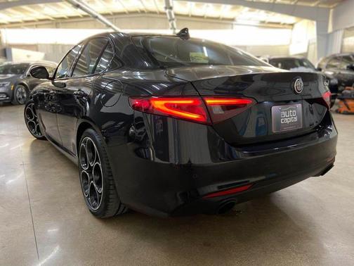 2022 Alfa Romeo Giulia Ti