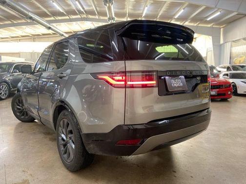 Santorini Black Metallic 2022 Land Rover Discovery P360 S R-Dynamic
