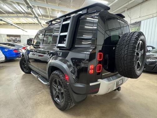2022 Land Rover Defender 110 Standard