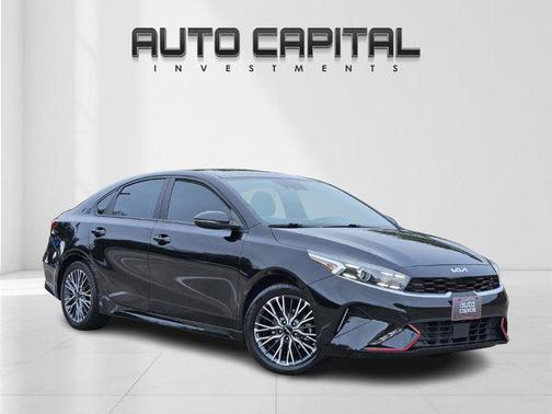 Aurora Black 2022 Kia Forte GT-Line