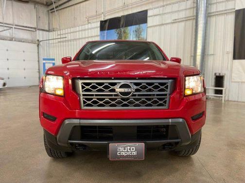 Red Alert 2022 Nissan Frontier SV