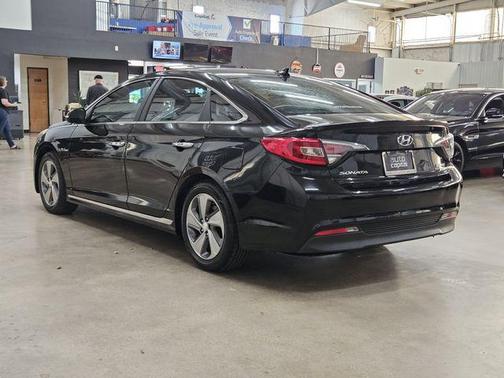 Eclipse Black 2017 Hyundai SONATA Hybrid Limited