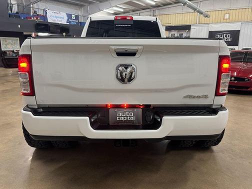 2022 RAM 3500 Tradesman Crew Cab 4x4 8' Box