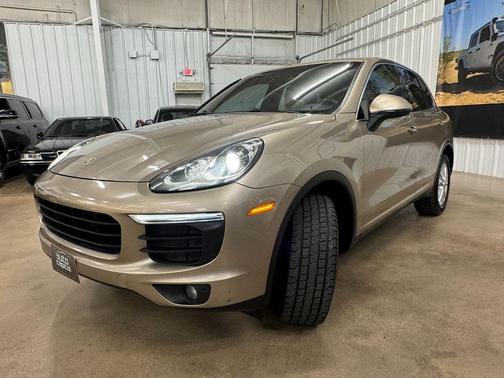 2016 Porsche Cayenne Cayenne