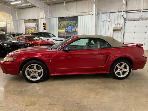 2001 Ford Mustang SVT Cobra