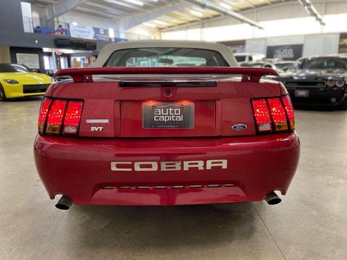 2001 Ford Mustang SVT Cobra