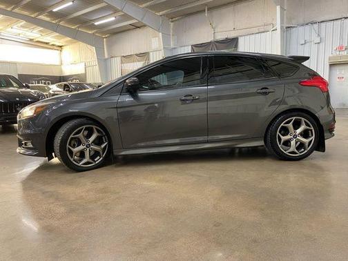 2017 Ford Focus ST 