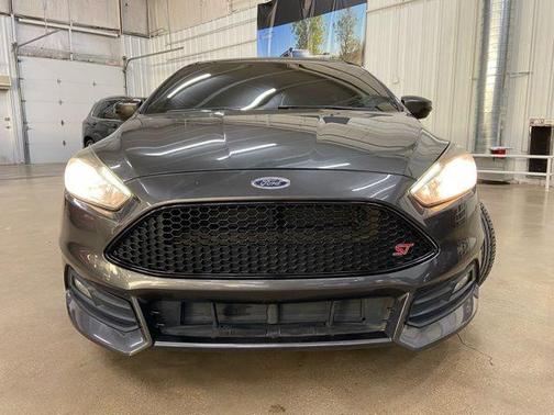 2017 Ford Focus ST 