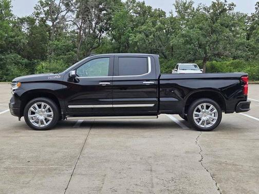 Black 2023 Chevrolet Silverado 1500 High Country