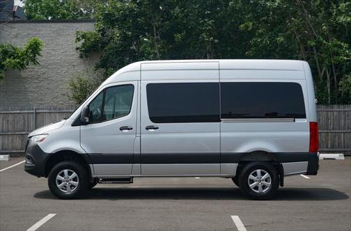 2019 Mercedes-Benz Sprinter 2500 Standard Roof