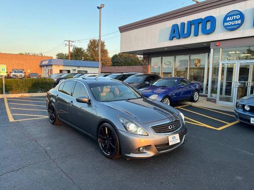 2010 INFINITI G37x Base